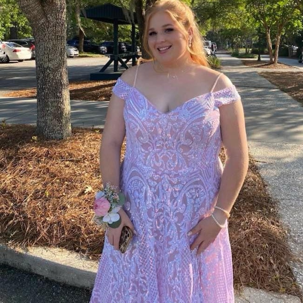 Prom dress! - Picture 3 of 3